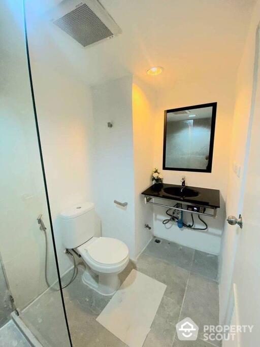 Studio Apt. near BTS Phrom Phong