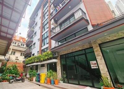 1-BR Apt. near BTS Thong Lor