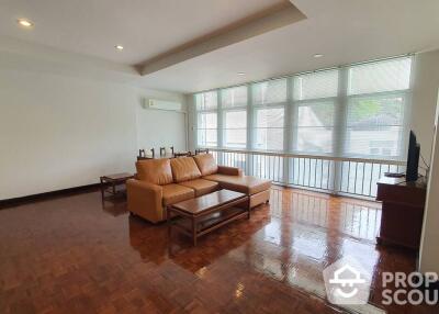 2-BR Apt. near BTS Phloen Chit