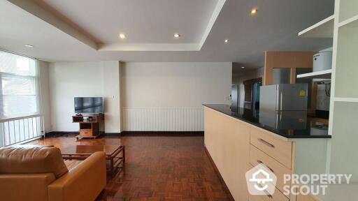 2-BR Apt. near BTS Phloen Chit