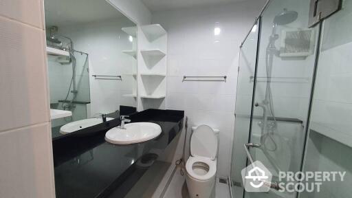 2-BR Apt. near BTS Phloen Chit