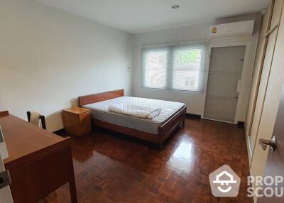 2-BR Apt. near BTS Phloen Chit