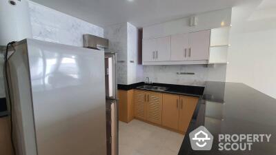 2-BR Apt. near BTS Phloen Chit