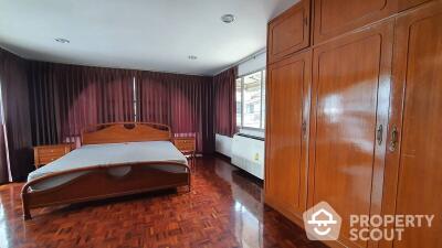 1-BR Apt. near BTS Phloen Chit