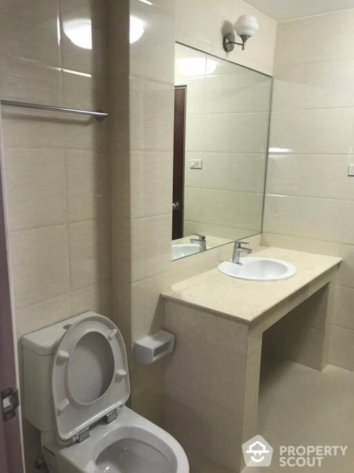 1-BR Apt. near BTS Chong Nonsi