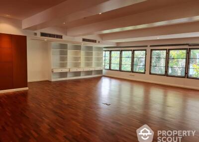 4-BR Apt. near BTS Phloen Chit