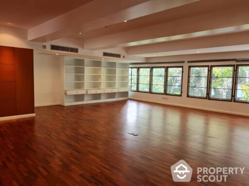 4-BR Apt. near BTS Phloen Chit