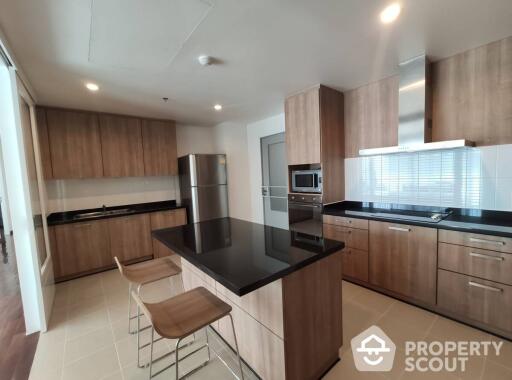 3-BR Apt. near MRT Sukhumvit (ID 514735)