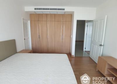 2-BR Apt. near BTS Ekkamai (ID 513194)