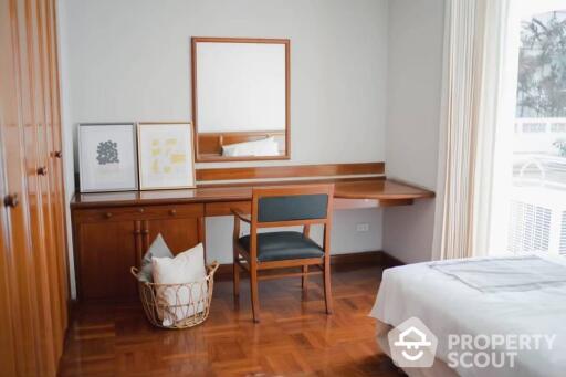 3-BR Apt. near BTS Phrom Phong (ID 496956)