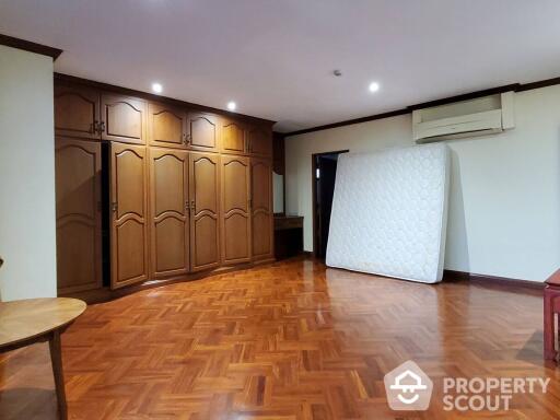 2-BR Serviced Apt. near BTS Thong Lor (ID 412357)