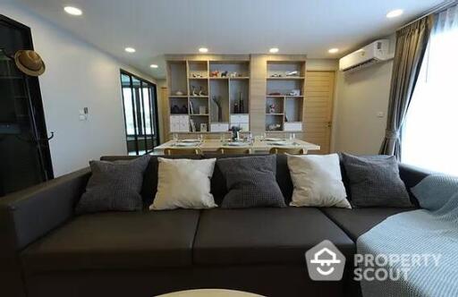 3-BR Apt. near MRT Sukhumvit (ID 400078)