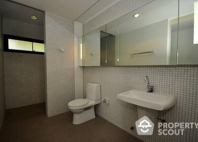 2-BR Apt. near MRT Phetchaburi