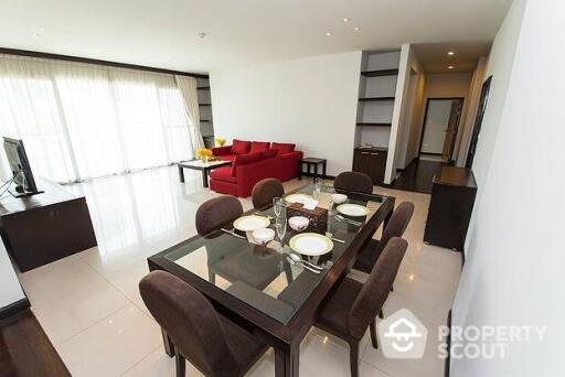 4-BR Apt. near BTS Chong Nonsi (ID 19538)