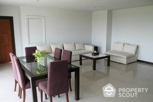 4-BR Apt. near BTS Chong Nonsi (ID 19538)