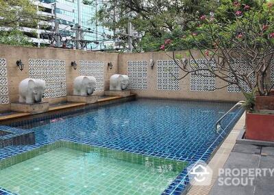 3-BR Apt. near BTS Chong Nonsi (ID 19537)