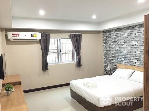 3-BR Apt. near BTS Saphan Taksin