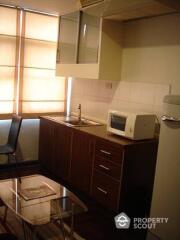 2-BR Apt. near MRT Si Lom