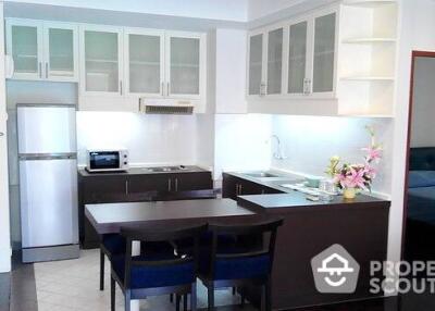 2-BR Apt. near MRT Si Lom