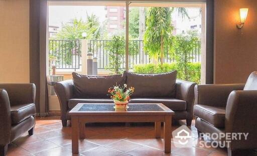 3-BR Apt. near MRT Khlong Toei