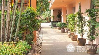 3-BR Apt. near MRT Khlong Toei