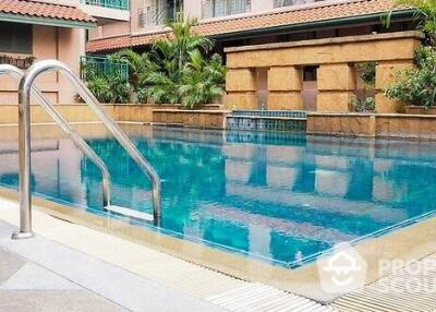 3-BR Apt. near MRT Khlong Toei