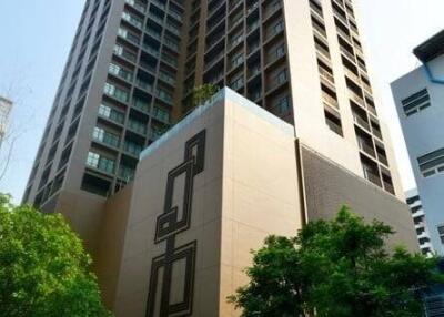 1-BR Condo at Noble Refine Prompong near BTS Phrom Phong