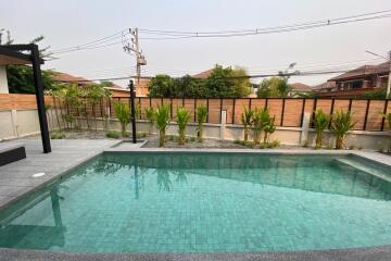 A modern house 3 bed with private pool for sale in Hang Dong, Chiang Mai