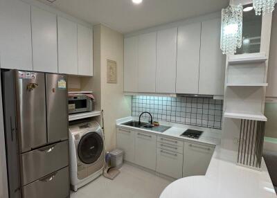 2-BR Condo at Baan Klang Krung Siam-Pathumwan Condominium near BTS Ratchathewi