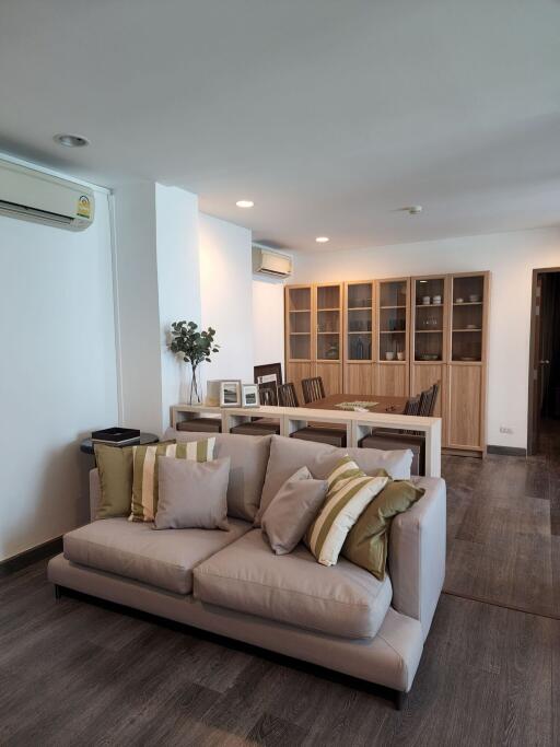 Condo for Rent at Rende Sukhumvit 23