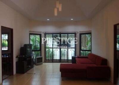 SP 4 Village – 2 Bed 2 Bath in East Pattaya PC3450