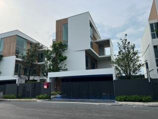 For Sale and Rent Bangkok Single House Vive Rama 9 Krungthep Kreetha Saphan Sung