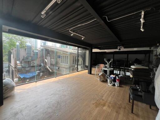 For Rent Bangkok Retail Sukhumvit BTS Thong Lo Watthana