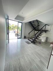 For Sale Pathum Thani Home Office Leab Klong Rangsit Thanyaburi