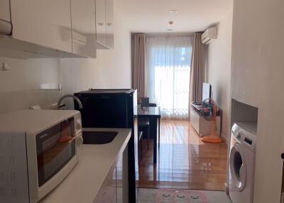 1 bed Condo in Condolette Light Convent Silom Sub District C019197