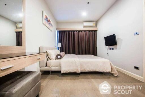 1-BR Condo at The Crest Sukhumvit 34 near BTS Thong Lor