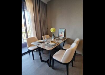 Coco Parc  Modern 2 Bedroom Condo Located Near MRT