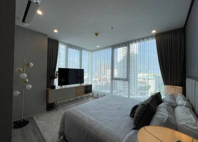 Ideo Mobi  Modern 2 Bedroom Condo Near BTS Udomsuk