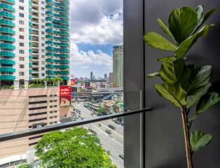 Celes Asoke  1 Bedroom Condo in Ultra-Prime Location