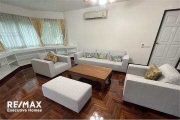 Pet freindly New renoavted spacious 3beds + maid Sukhumvit 26