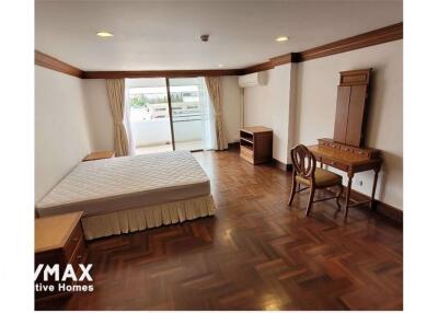 New renovated duplex 4 beds with balcony Near by Park BTS Phrom Phong
