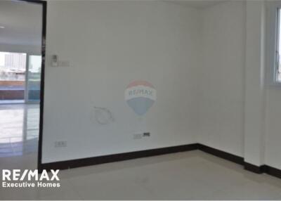 4 flr shophouse with "Penthouse" COVID Price