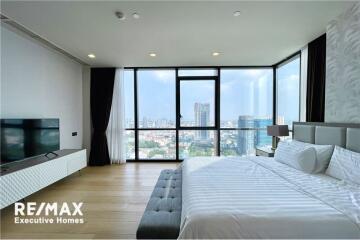 For Sale 2 beds on 27 floor The Monument Thonglo