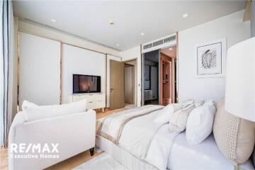 For sale type 2 bedrooms brand new unit high floor The Monument Thonglor