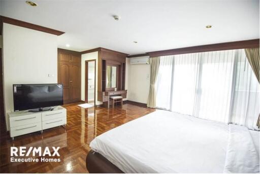 For rent spacious 4 bedrooms, pet friendly in Asoke