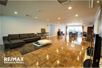 For rent spacious 4 bedrooms, pet friendly in Asoke