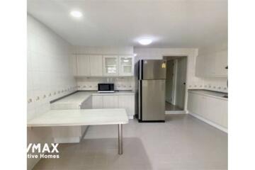 Luxury 3BR Condo in Central Bangkok