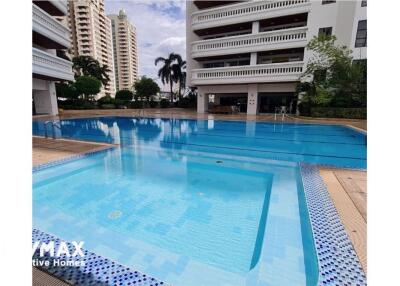 Luxury 3BR Condo in Central Bangkok