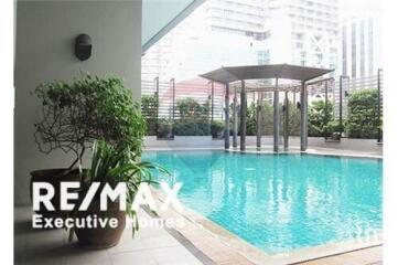 For rent pet friendly apartment 3 bedrooms in Sukhumvit 23 BTS Asoke MRT Sukhumvit