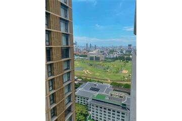 For rent duplex penthouse 4 bedrooms on top floor Regent Royal Place